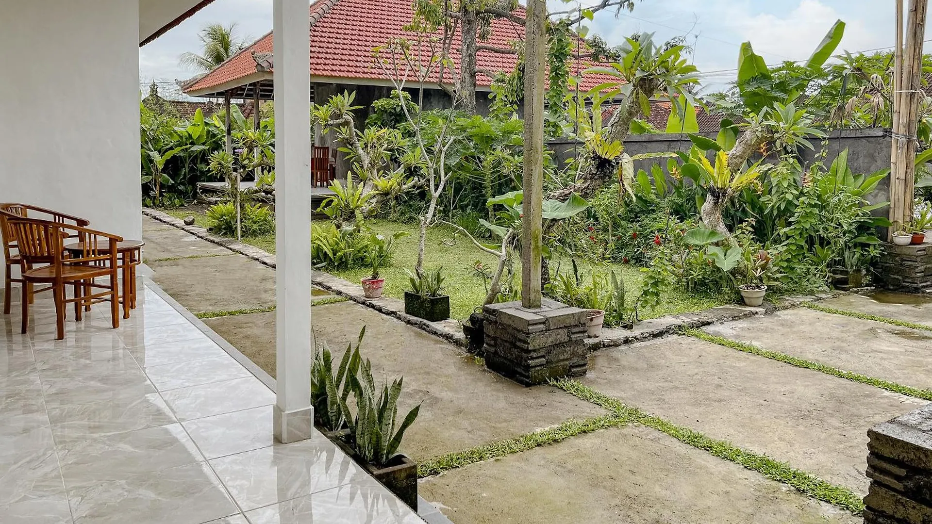 Apartment Donut Guest House Ubud  Indonesia