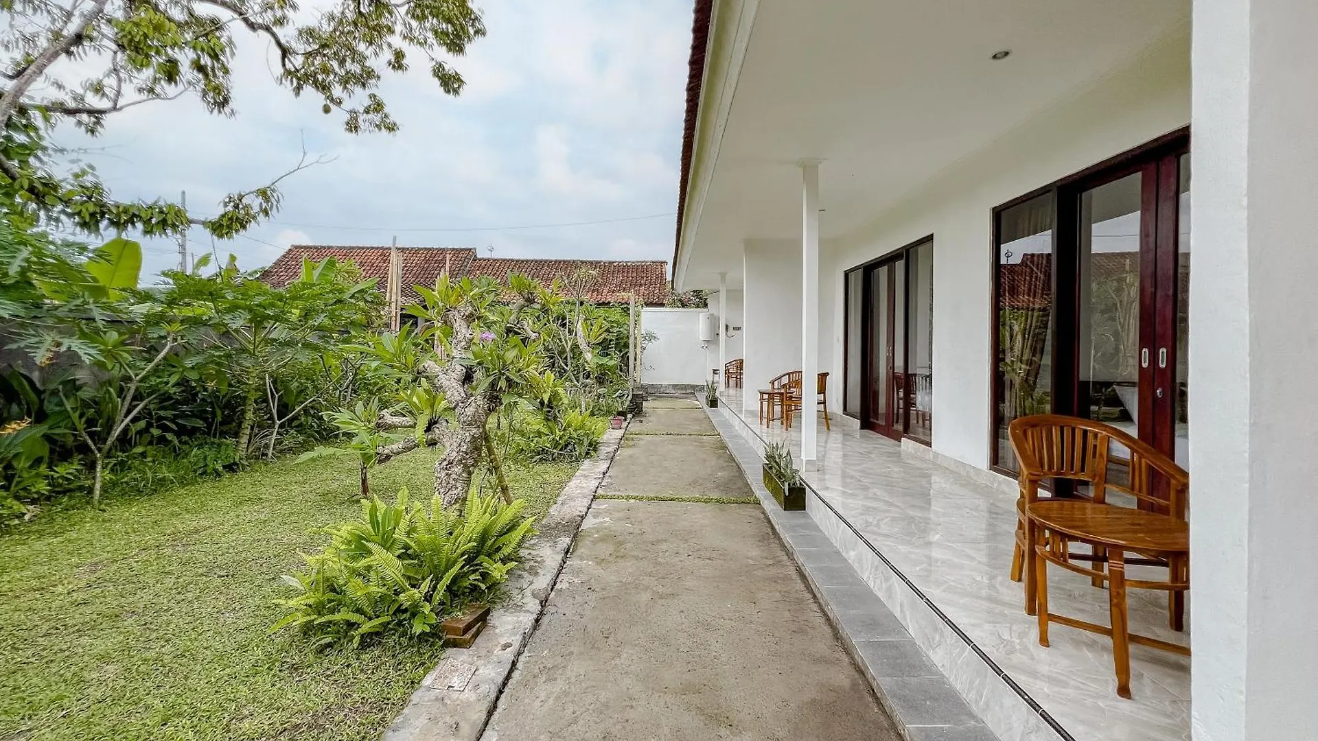 Apartment Donut Guest House Ubud